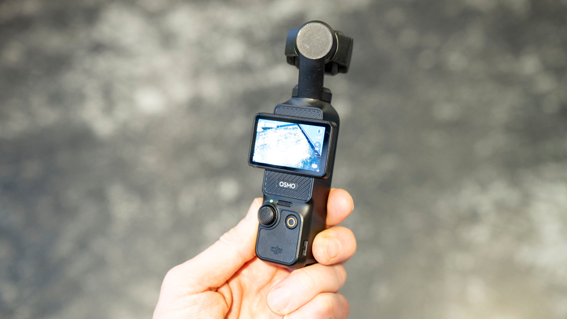 DJI Osmo Pocket 4